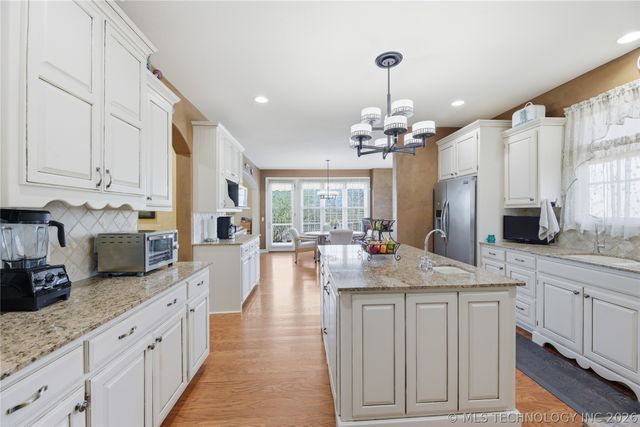 3502 E 102nd Place, Tulsa, OK 74137