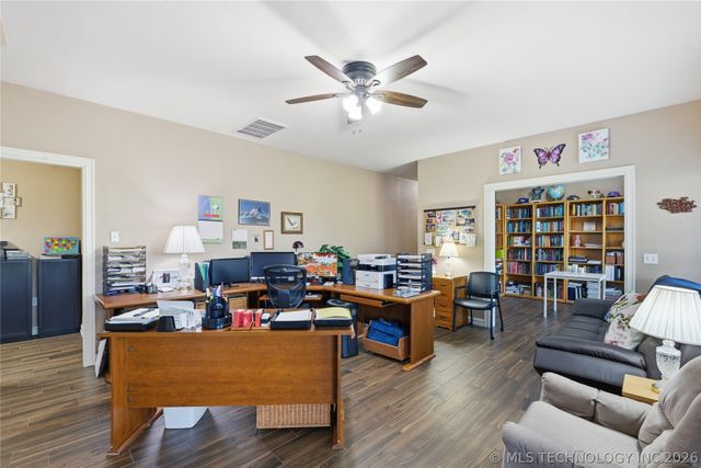 3502 E 102nd Place, Tulsa, OK 74137