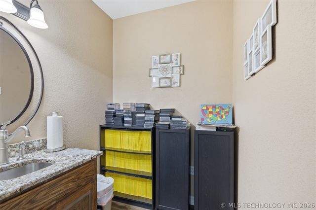 3502 E 102nd Place, Tulsa, OK 74137