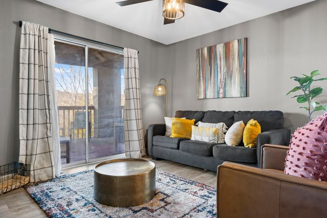 14 Woodpecker Lane 4, Branson, MO 65616