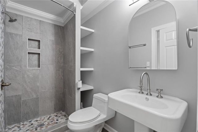 153 Suntree Drive, Advance, NC 27006