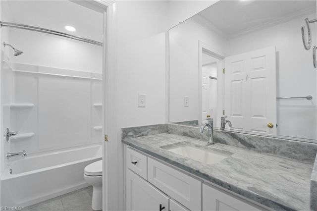 153 Suntree Drive, Advance, NC 27006
