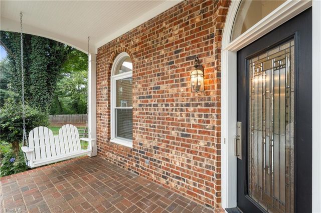 153 Suntree Drive, Advance, NC 27006