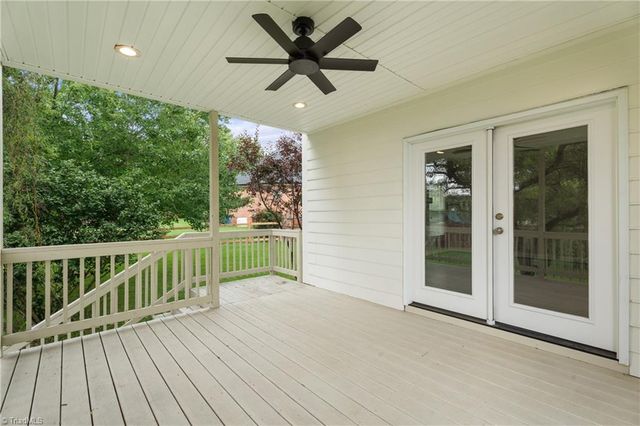 153 Suntree Drive, Advance, NC 27006