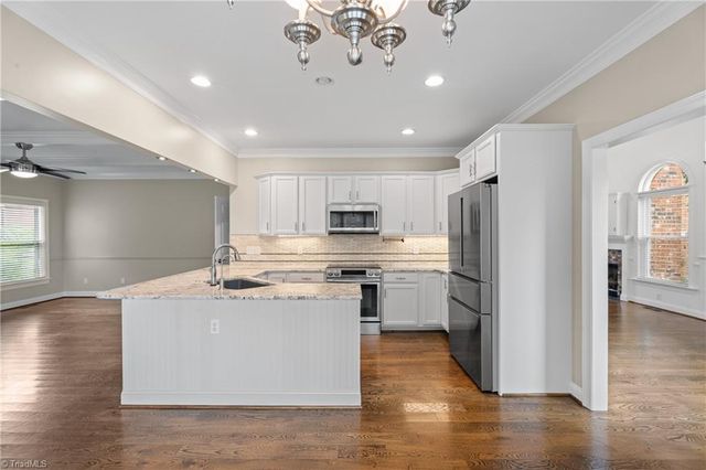 153 Suntree Drive, Advance, NC 27006