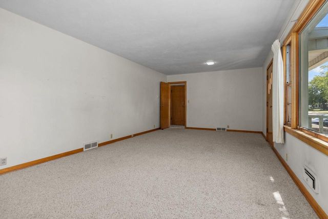 603 RUGGLES STREET, Fond Du Lac, WI 54935
