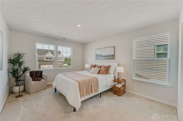 6207 Willow Oak Drive, Tipp City, OH 45371