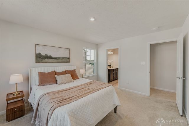 6207 Willow Oak Drive, Tipp City, OH 45371
