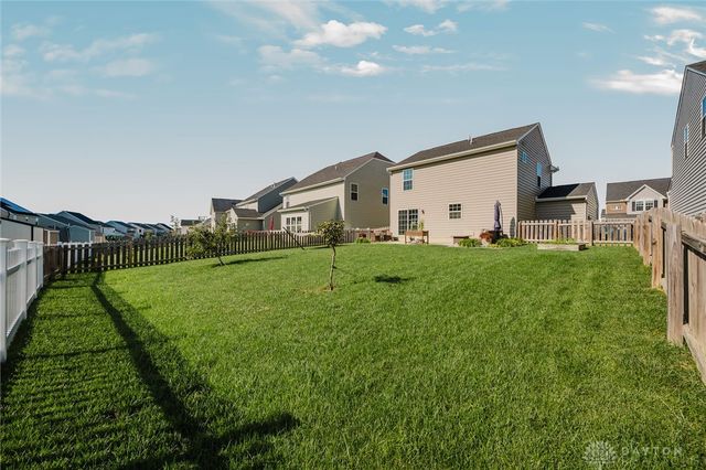 6207 Willow Oak Drive, Tipp City, OH 45371