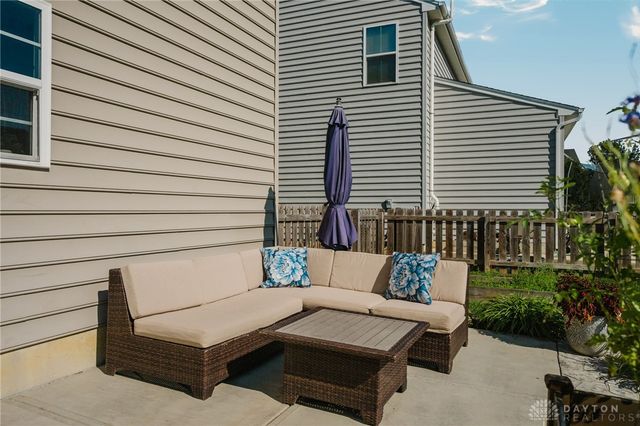 6207 Willow Oak Drive, Tipp City, OH 45371