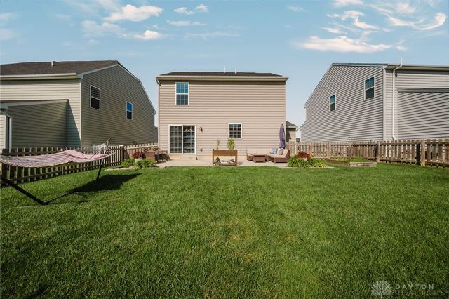 6207 Willow Oak Drive, Tipp City, OH 45371