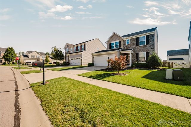 6207 Willow Oak Drive, Tipp City, OH 45371