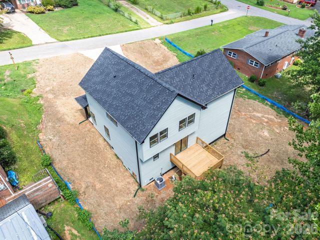 1830 31st Street NE, Hickory, NC 28601
