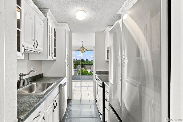 4800 E Hale Parkway 601N, Denver, CO 80220