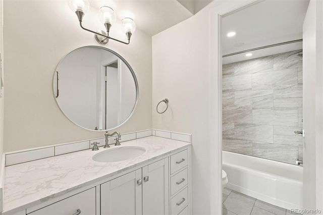 4800 E Hale Parkway 601N, Denver, CO 80220