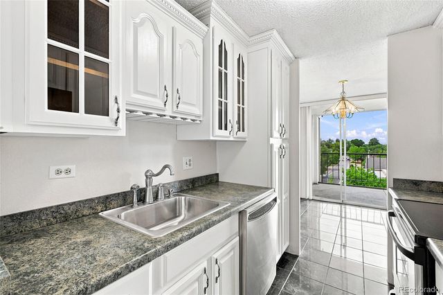 4800 E Hale Parkway 601N, Denver, CO 80220