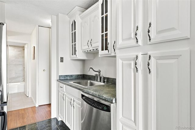 4800 E Hale Parkway 601N, Denver, CO 80220