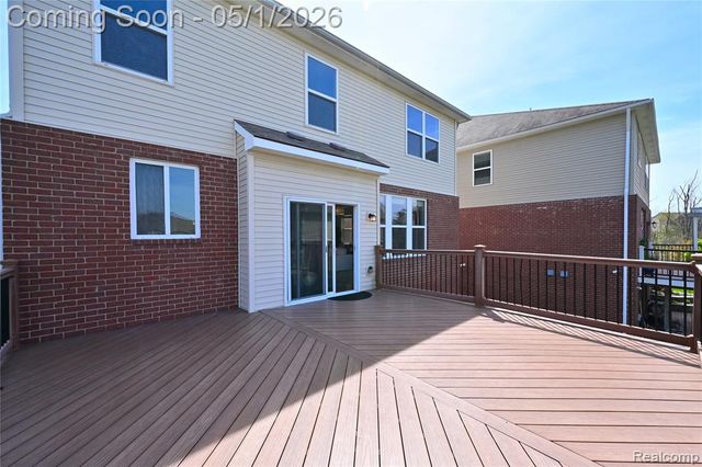 28381 Clymer Drive, Novi, MI 48377
