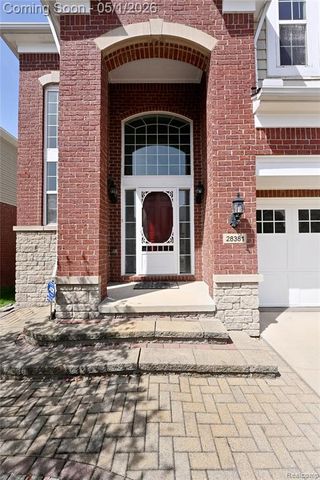 28381 Clymer Drive, Novi, MI 48377