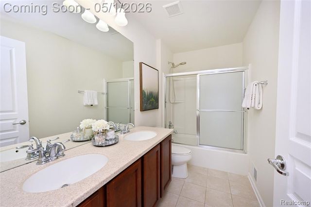 28381 Clymer Drive, Novi, MI 48377