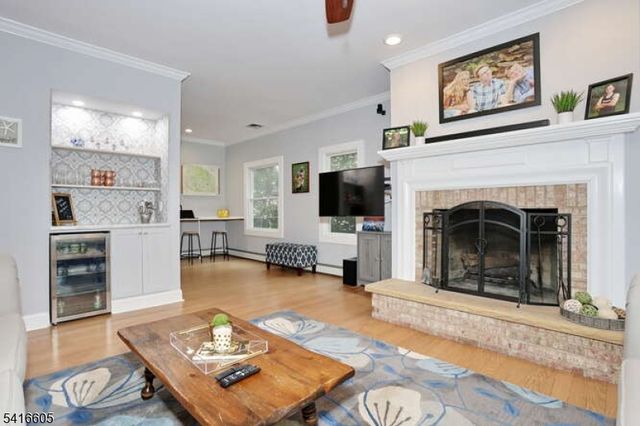 500 Rock Rd, Glen Rock Boro, NJ 07452