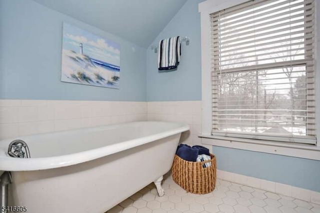 500 Rock Rd, Glen Rock Boro, NJ 07452