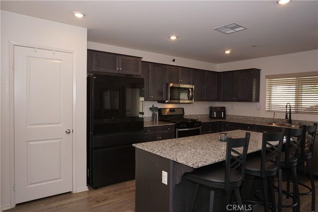 1322 Division Court, Hemet, CA 92543