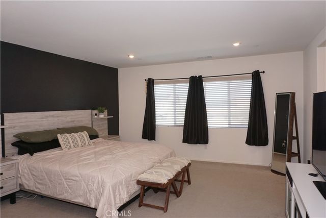 1322 Division Court, Hemet, CA 92543