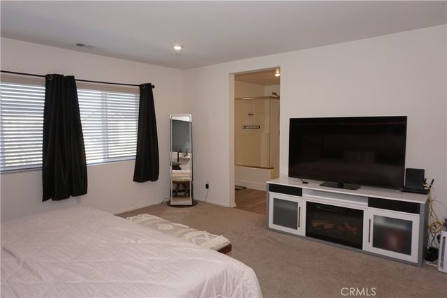 1322 Division Court, Hemet, CA 92543