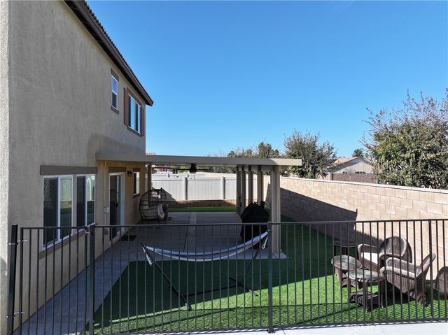 1322 Division Court, Hemet, CA 92543