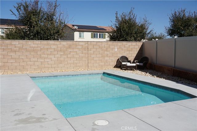 1322 Division Court, Hemet, CA 92543