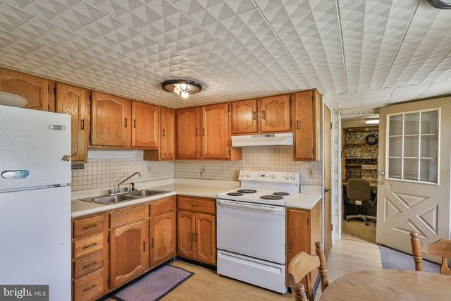 1535 MONOCACY ST, Bethlehem, PA 18018