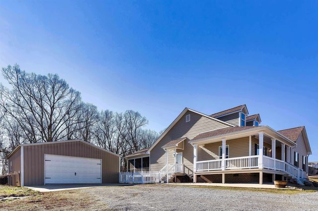 262 Green Farm Road, Chesnee, SC 29323