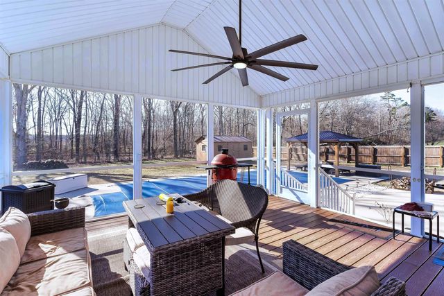 262 Green Farm Road, Chesnee, SC 29323