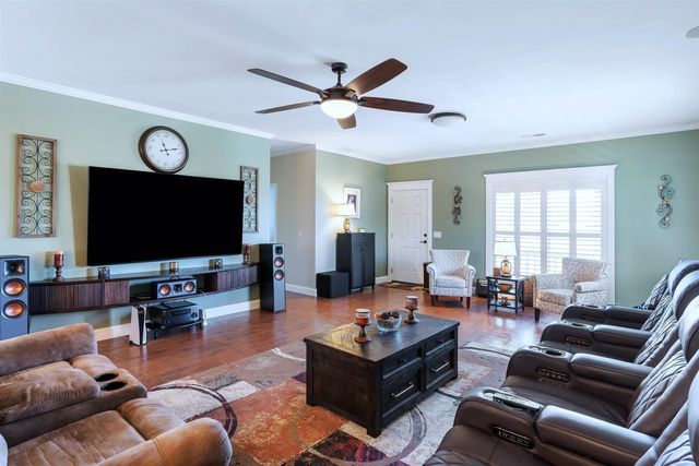 262 Green Farm Road, Chesnee, SC 29323