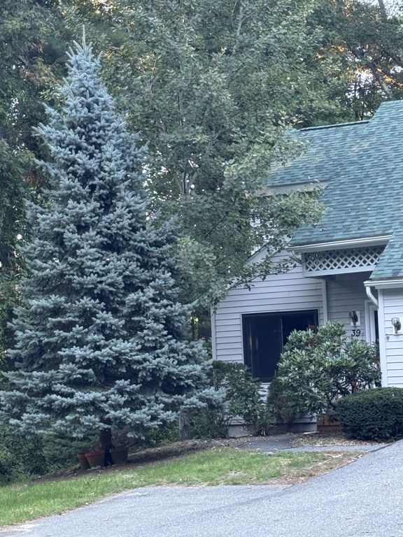 39 Aspen Drive 39, Atkinson, NH 03873