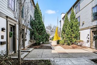 694 Croswell Avenue Se, East Grand Rapids, MI 49506
