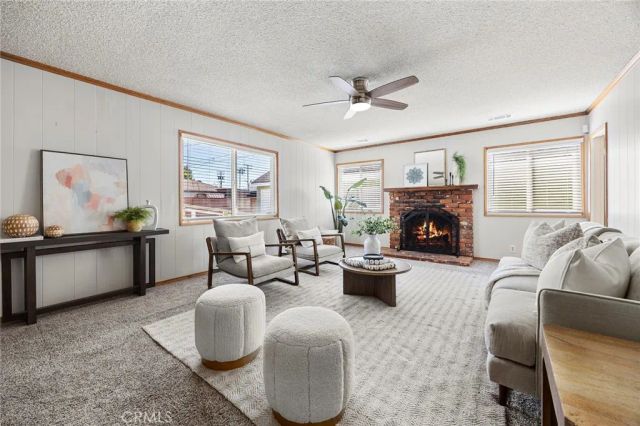 1836 W Southgate, Fullerton, CA 92833