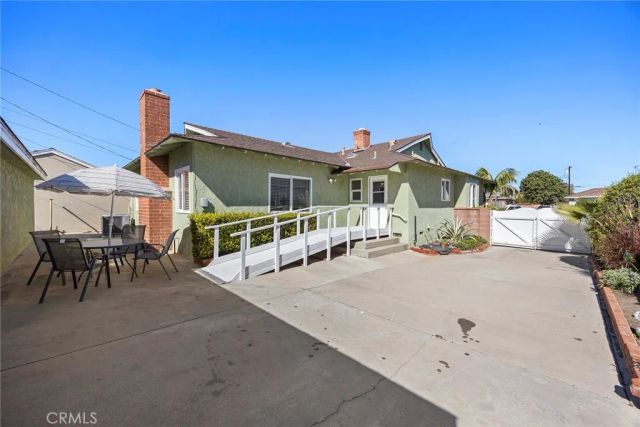 1836 W Southgate, Fullerton, CA 92833