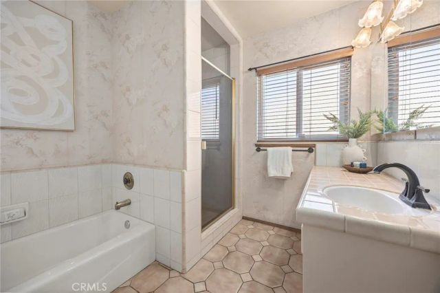 1836 W Southgate, Fullerton, CA 92833