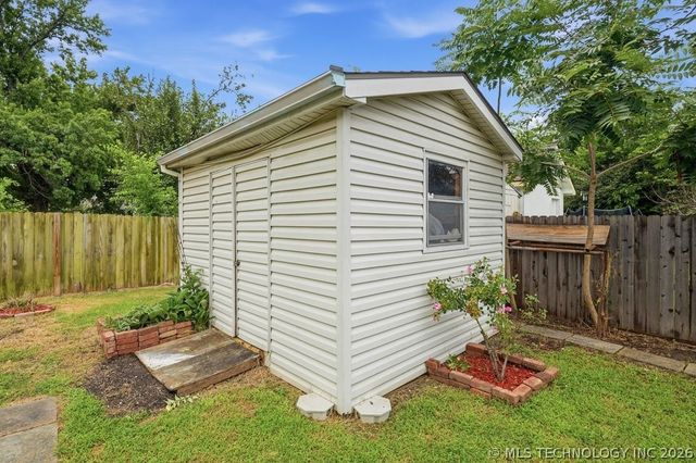 10836 E 24th Street, Tulsa, OK 74129