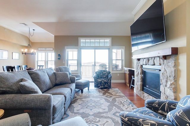 616 Scenic Rd Unit 404, Laconia, NH 03246