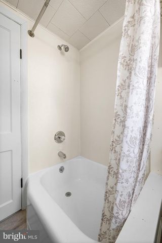 75 S WASHINGTON DR, Pennsville, NJ 08070