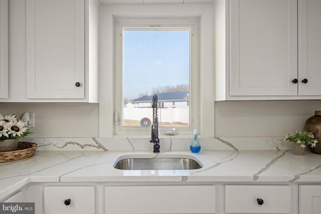 75 S WASHINGTON DR, Pennsville, NJ 08070