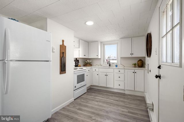 75 S WASHINGTON DR, Pennsville, NJ 08070