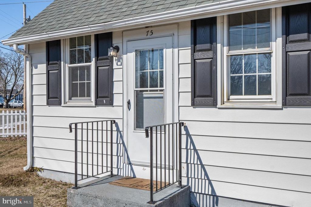 75 S WASHINGTON DR, Pennsville, NJ 08070