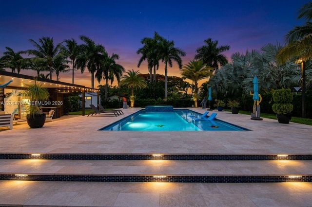 8445 SW 5th St, Miami, FL 33144