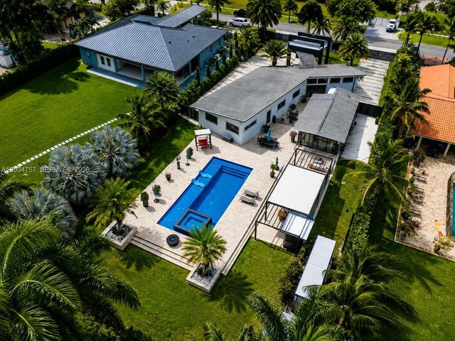 8445 SW 5th St, Miami, FL 33144