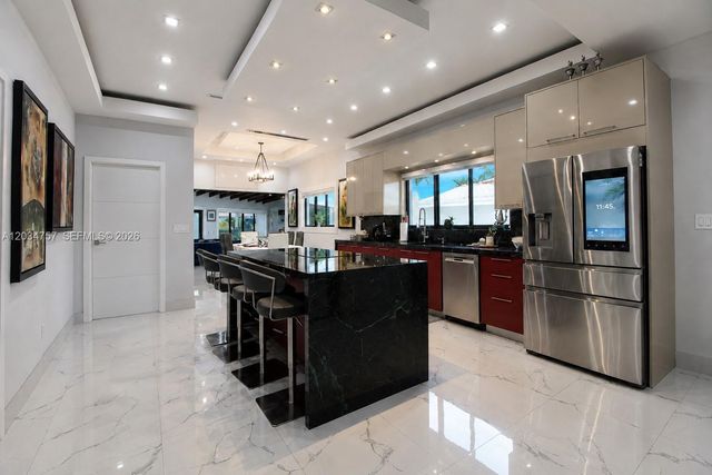 8445 SW 5th St, Miami, FL 33144