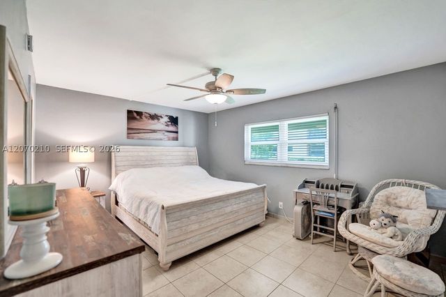 325 SE 11th Ter 107, Dania Beach, FL 33004